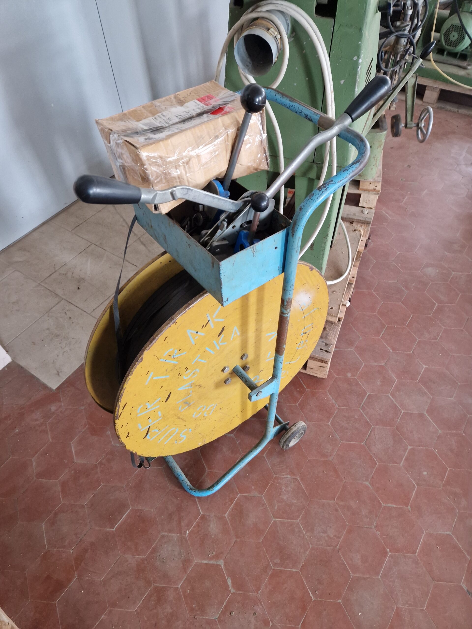 Stroji in naprave za les (4)